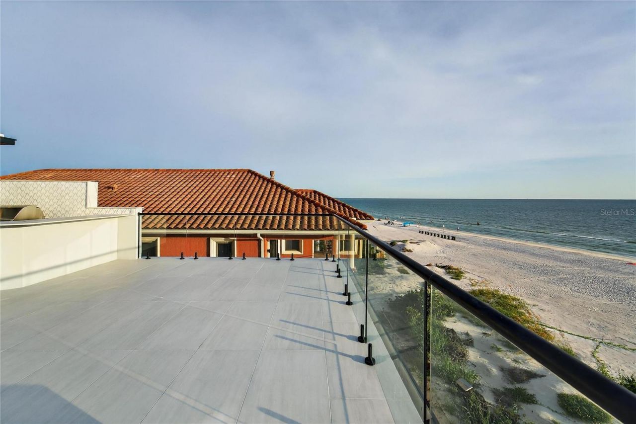 9600 W Gulf Boulevard, Treasure Island, FL 33706 Photo