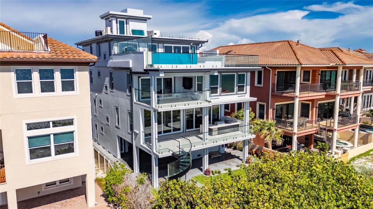 9600 W Gulf Boulevard, Treasure Island, FL 33706 Photo