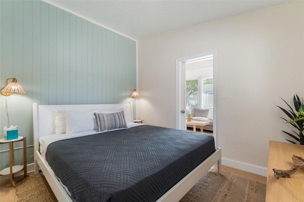 637 S Orlando Avenue, Cocoa Beach, FL 32931 Photo