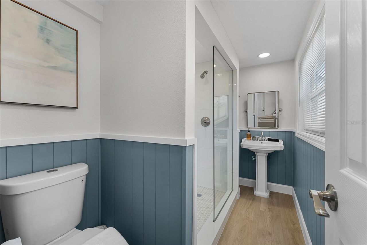 637 S Orlando Avenue, Cocoa Beach, FL 32931 Photo