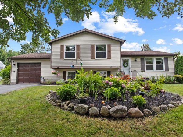 171 Brandy Wine, Rochester, NY 14623