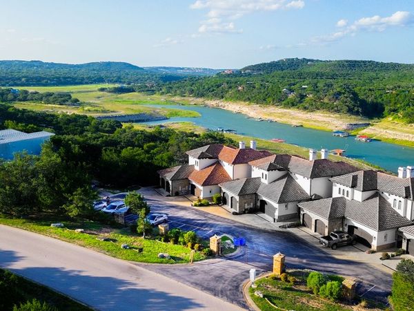 17545 E Reed Parks Rd, Unit 2, Jonestown, TX 78645