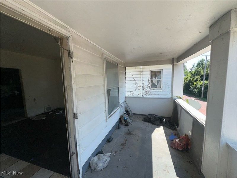 737 E 165th Street, Cleveland, OH 44110 Photo 18