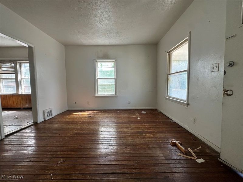 737 E 165th Street, Cleveland, OH 44110 Photo 23