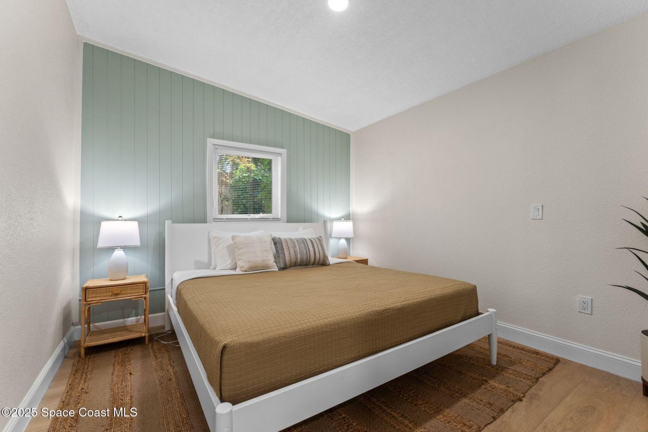 637 S Orlando Avenue, Cocoa Beach, FL 32931 Photo