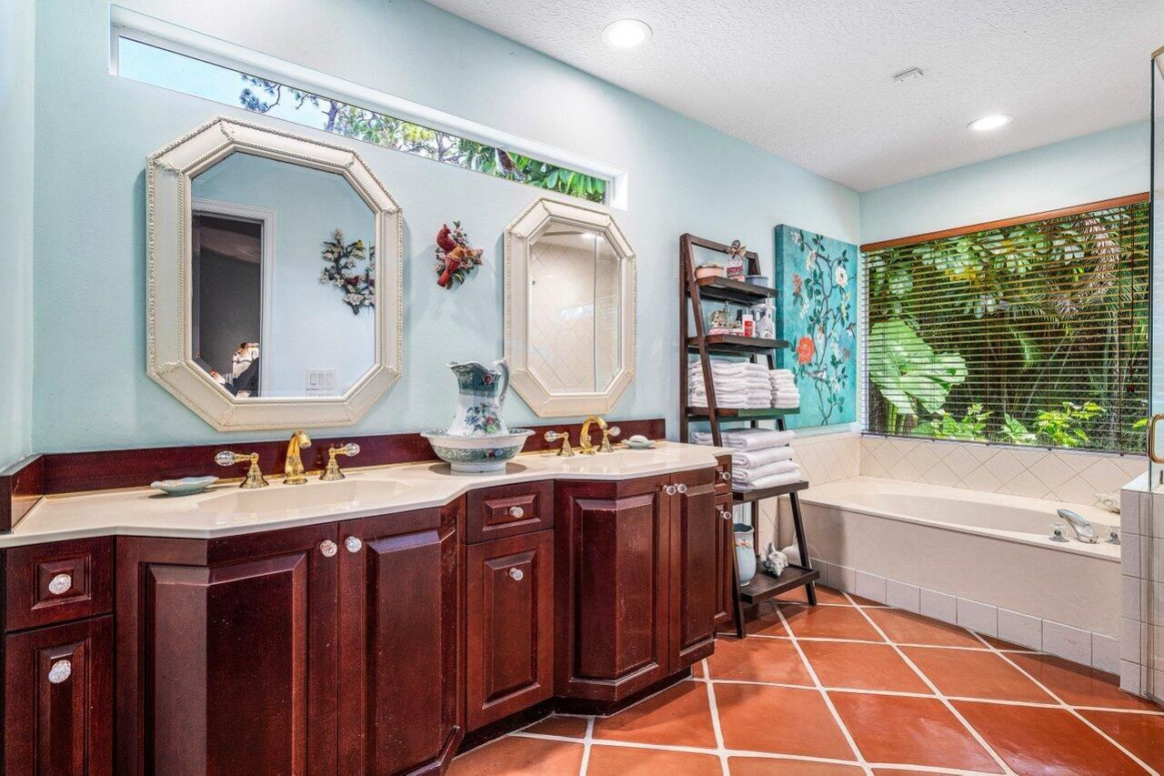 13982 Paddock Drive, Wellington, FL 33414 Photo