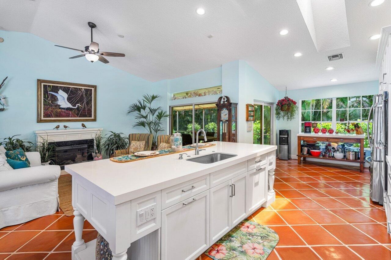 13982 Paddock Drive, Wellington, FL 33414 Photo