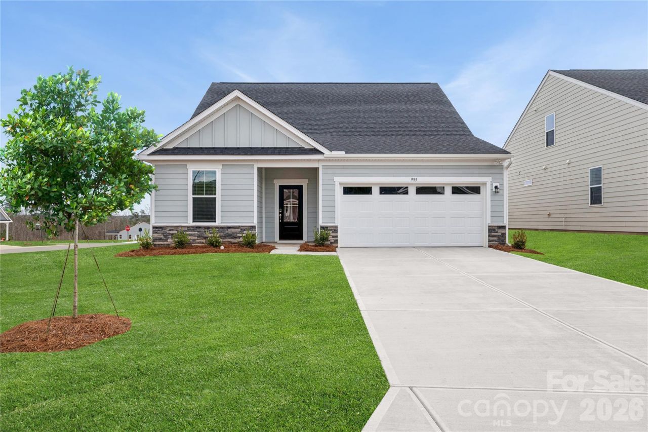 955 Exeter Drive, Sherrills Ford, NC 28673 Main Photo