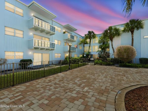 223 Columbia Drive, Unit 122, Cape Canaveral, FL 32920