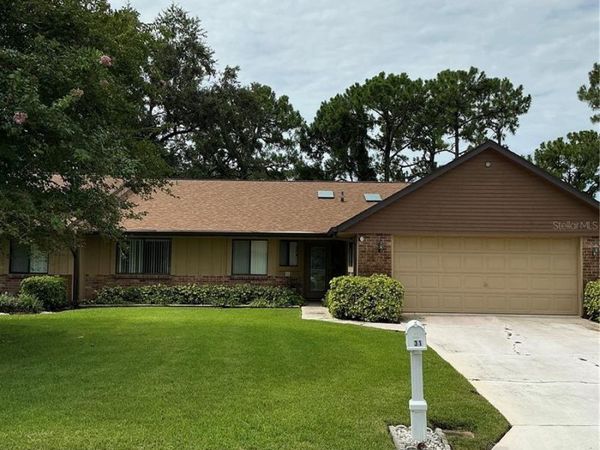 31 LAKE FAIRGREEN CIRCLE, NEW SMYRNA BEACH, FL 32168