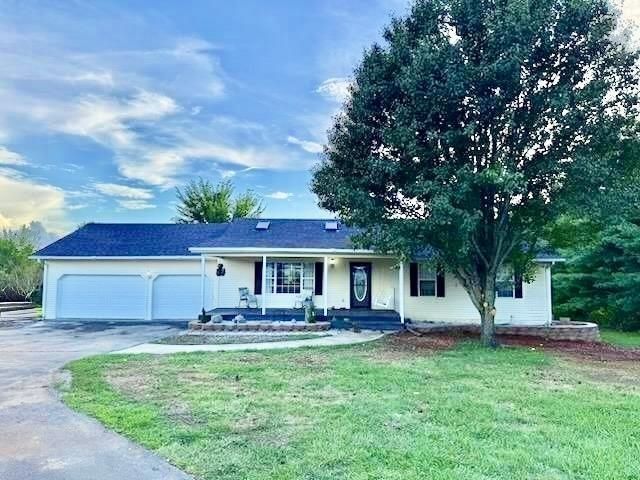 549 Anna Sandhill Road, Bowling Green, KY 42101 Main Photo