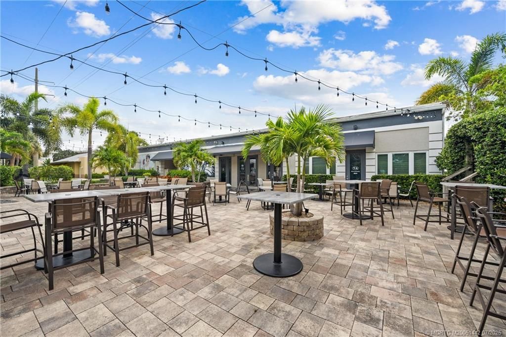 514 NW Dixie Highway, Stuart, FL 34994 Photo