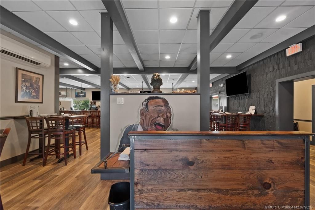 514 NW Dixie Highway, Stuart, FL 34994 Photo