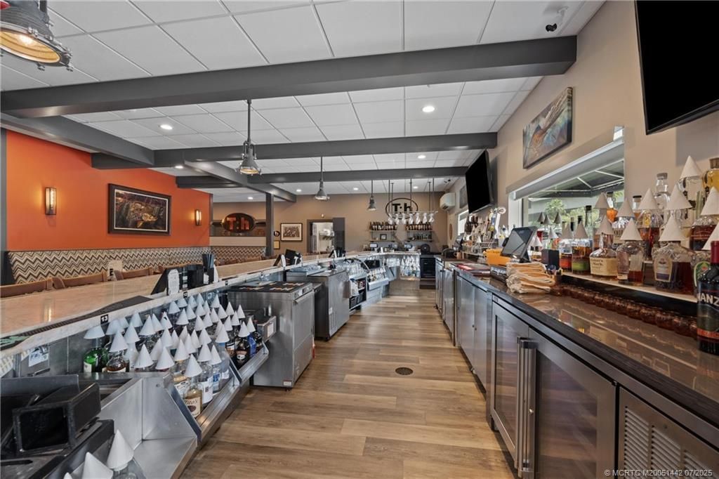 514 NW Dixie Highway, Stuart, FL 34994 Photo