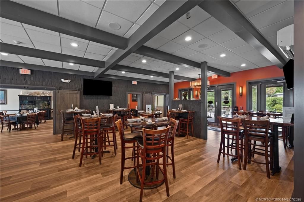 514 NW Dixie Highway, Stuart, FL 34994 Photo