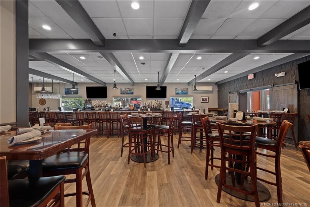 514 NW Dixie Highway, Stuart, FL 34994 Photo