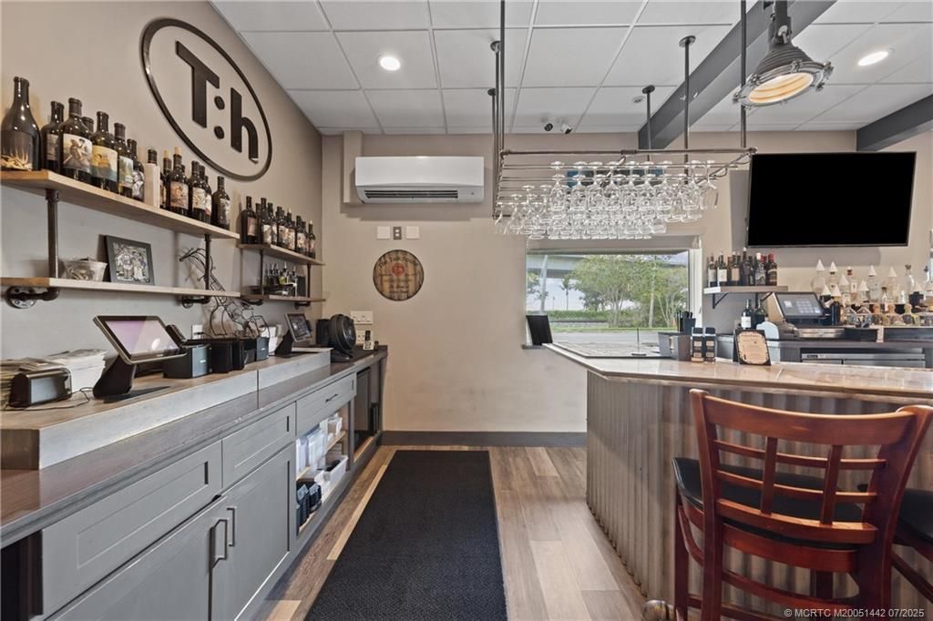 514 NW Dixie Highway, Stuart, FL 34994 Photo