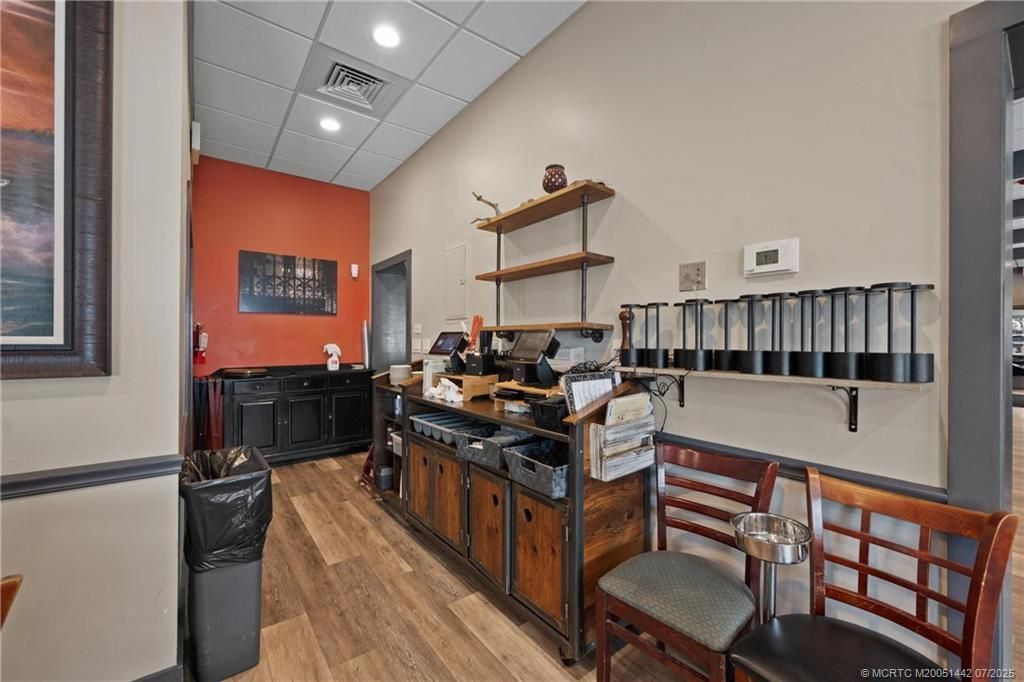 514 NW Dixie Highway, Stuart, FL 34994 Photo