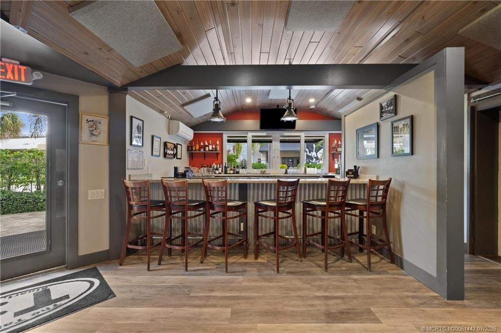 514 NW Dixie Highway, Stuart, FL 34994 Photo