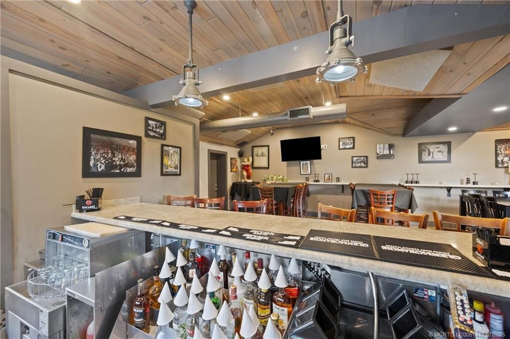 514 NW Dixie Highway, Stuart, FL 34994 Photo