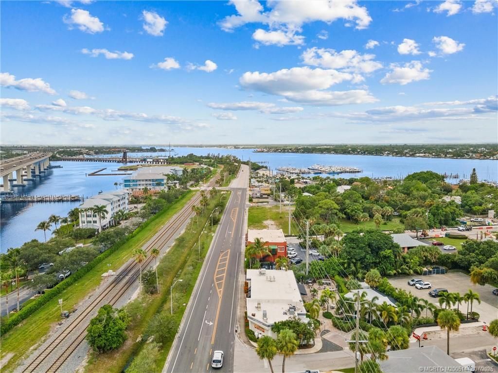 514 NW Dixie Highway, Stuart, FL 34994 Photo