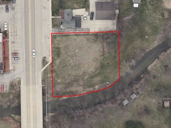 10683 Main St., Roscoe, IL 61073