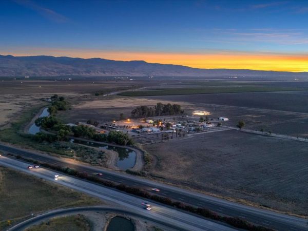 8661 Herring Road, Bakersfield, CA 93313