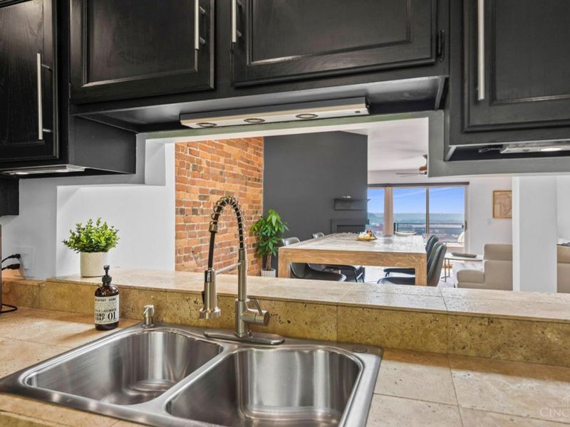 143 Goethe Street, Unit 4D, Cincinnati, OH 45202 Photo 11