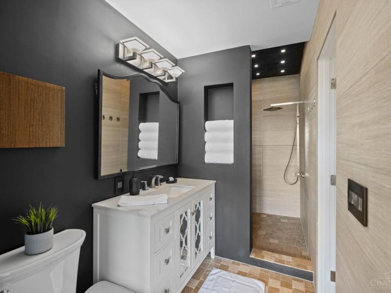 143 Goethe Street, Unit 4D, Cincinnati, OH 45202 Photo 19