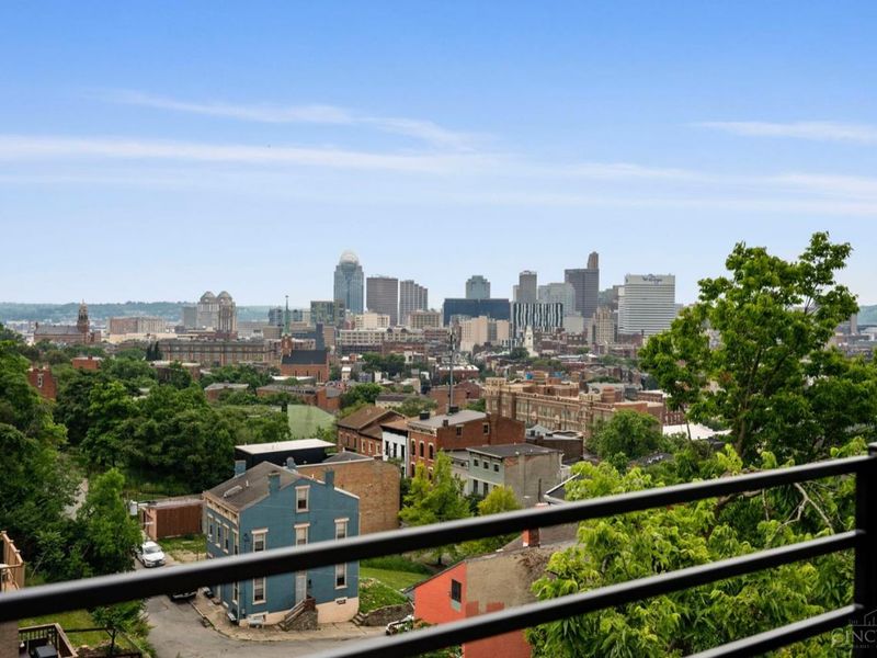 143 Goethe Street, Unit 4D, Cincinnati, OH 45202 Photo 32