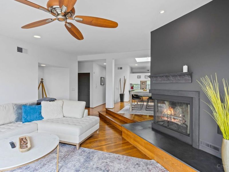 143 Goethe Street, Unit 4D, Cincinnati, OH 45202 Photo 4