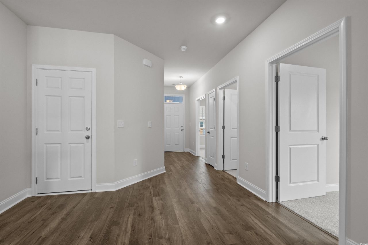 2494 Campton Loop Photo 4