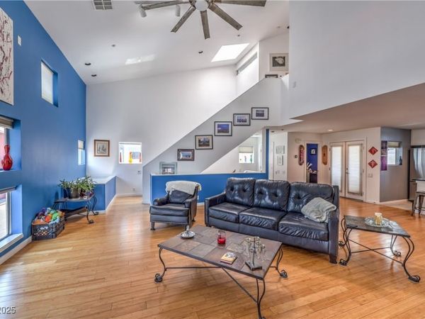 223 Tower Street, Las Vegas, NV 89101