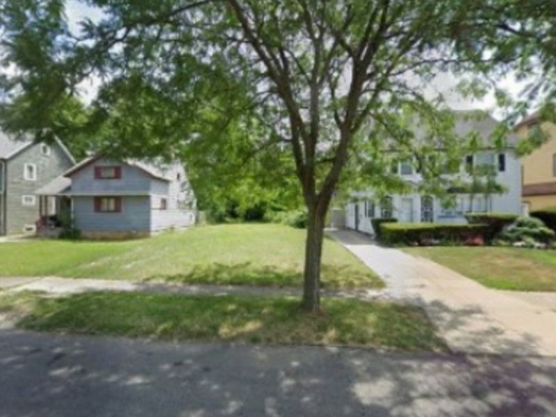 907 Nela View Road, Cleveland Heights, OH 44112 Photo 1
