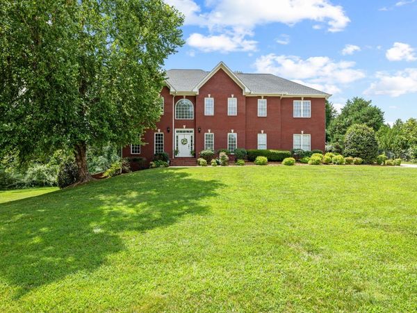 992 Stonebridge Cir, Cookeville, TN 38501