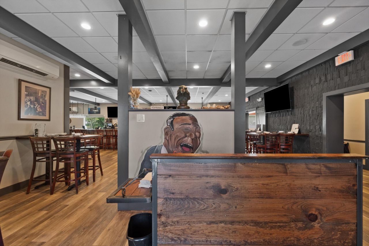 514 NW Dixie Highway, Stuart, FL 34994 Photo