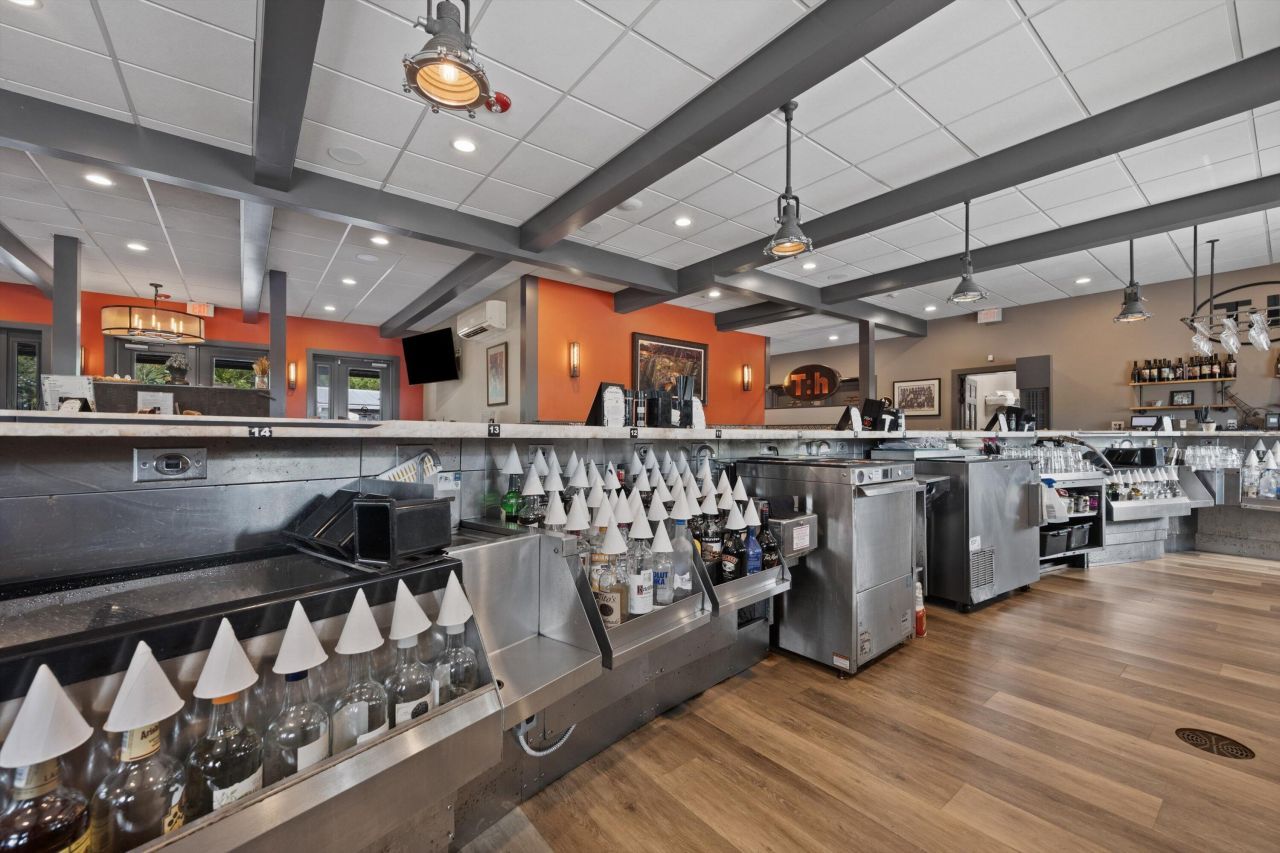 514 NW Dixie Highway, Stuart, FL 34994 Photo