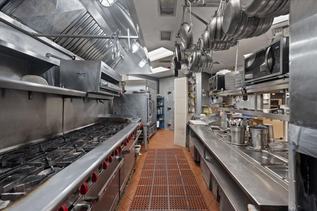 514 NW Dixie Highway, Stuart, FL 34994 Photo