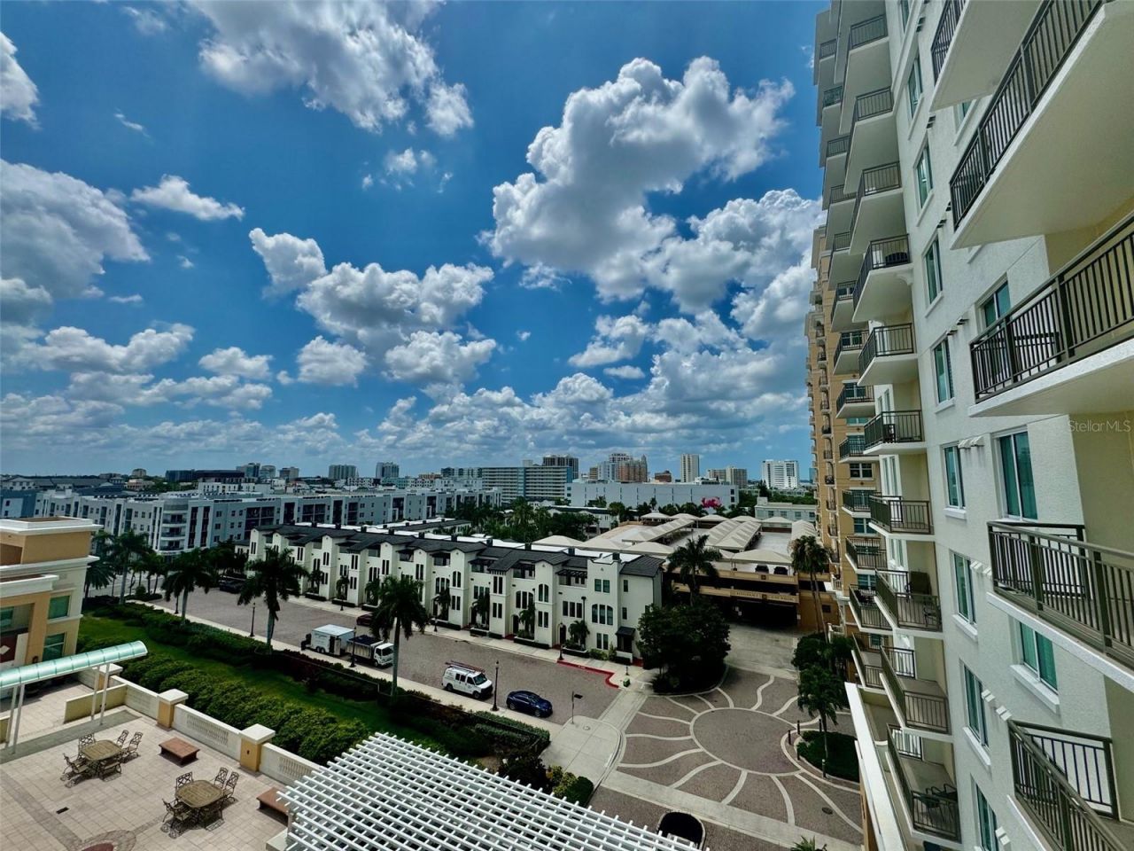 800 N Tamiami Trail, Unit 708, Sarasota, FL 34236 Photo