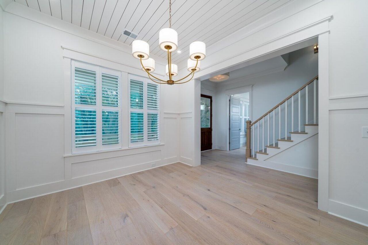 1705 Ancient Oaks Lane Photo 13