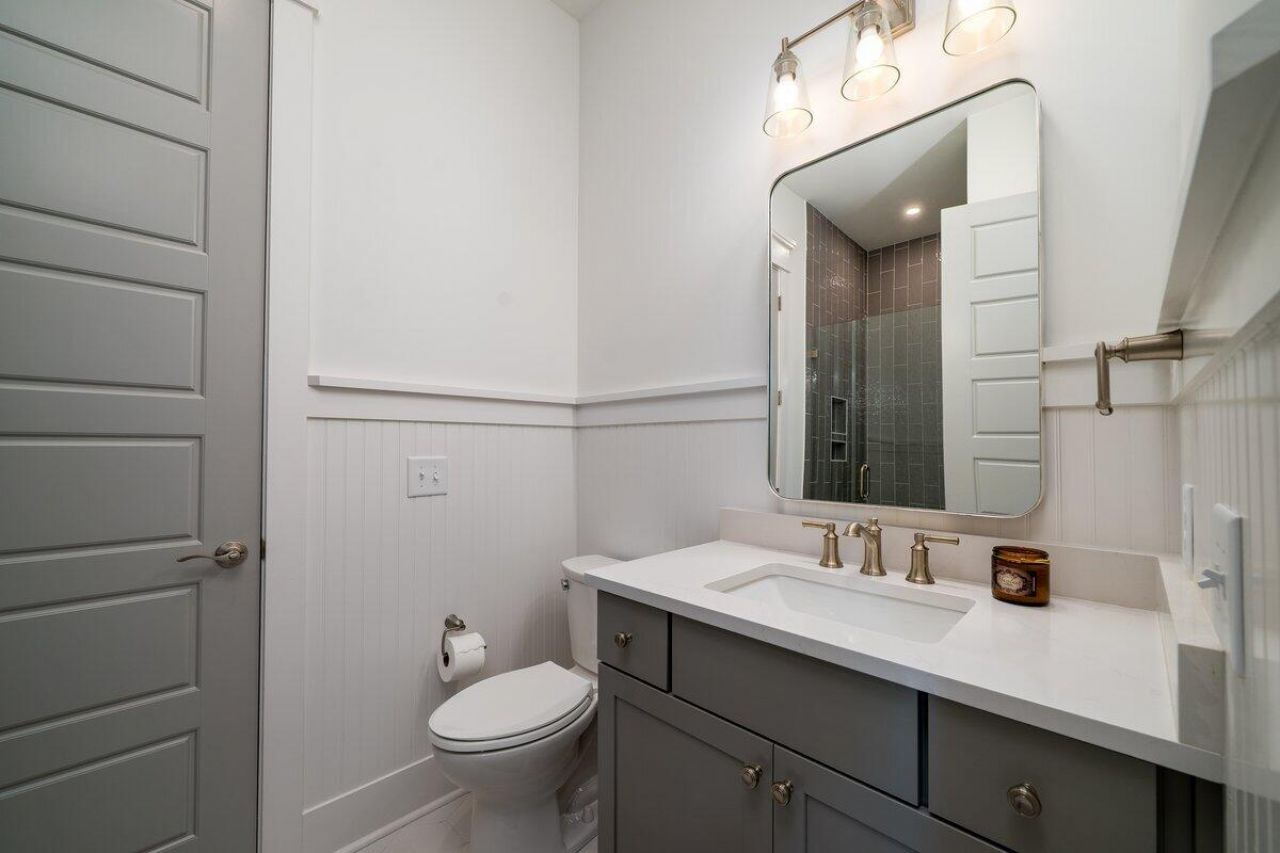 1705 Ancient Oaks Lane Photo 16