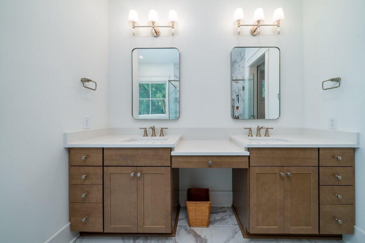 1705 Ancient Oaks Lane Photo 42