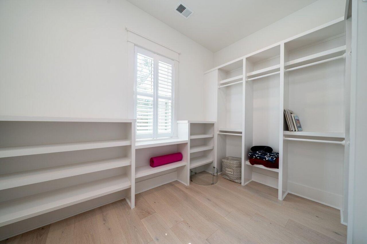 1705 Ancient Oaks Lane Photo 43