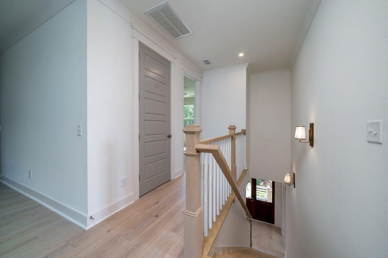 1705 Ancient Oaks Lane Photo 44