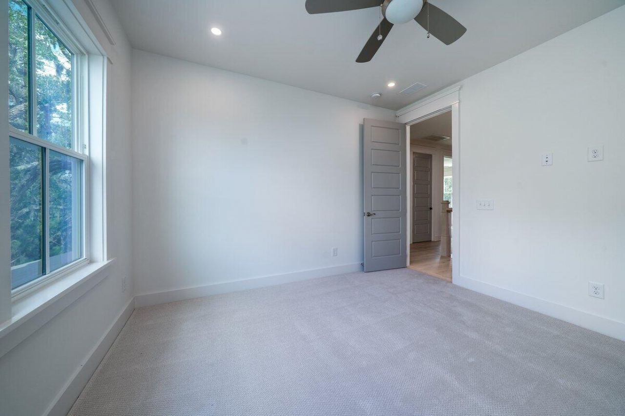 1705 Ancient Oaks Lane Photo 48