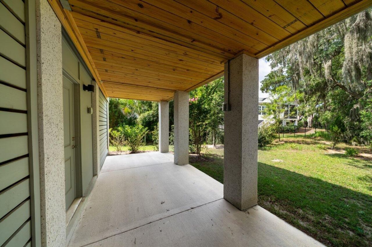 1705 Ancient Oaks Lane Photo 66