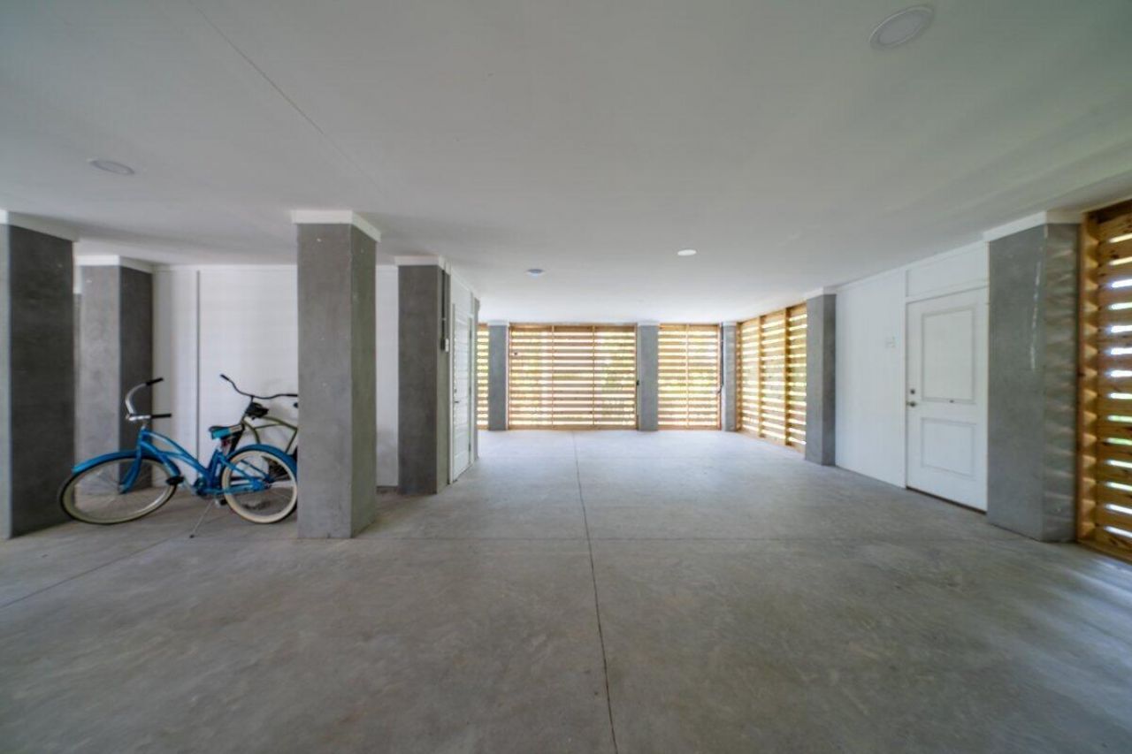 1705 Ancient Oaks Lane Photo 68