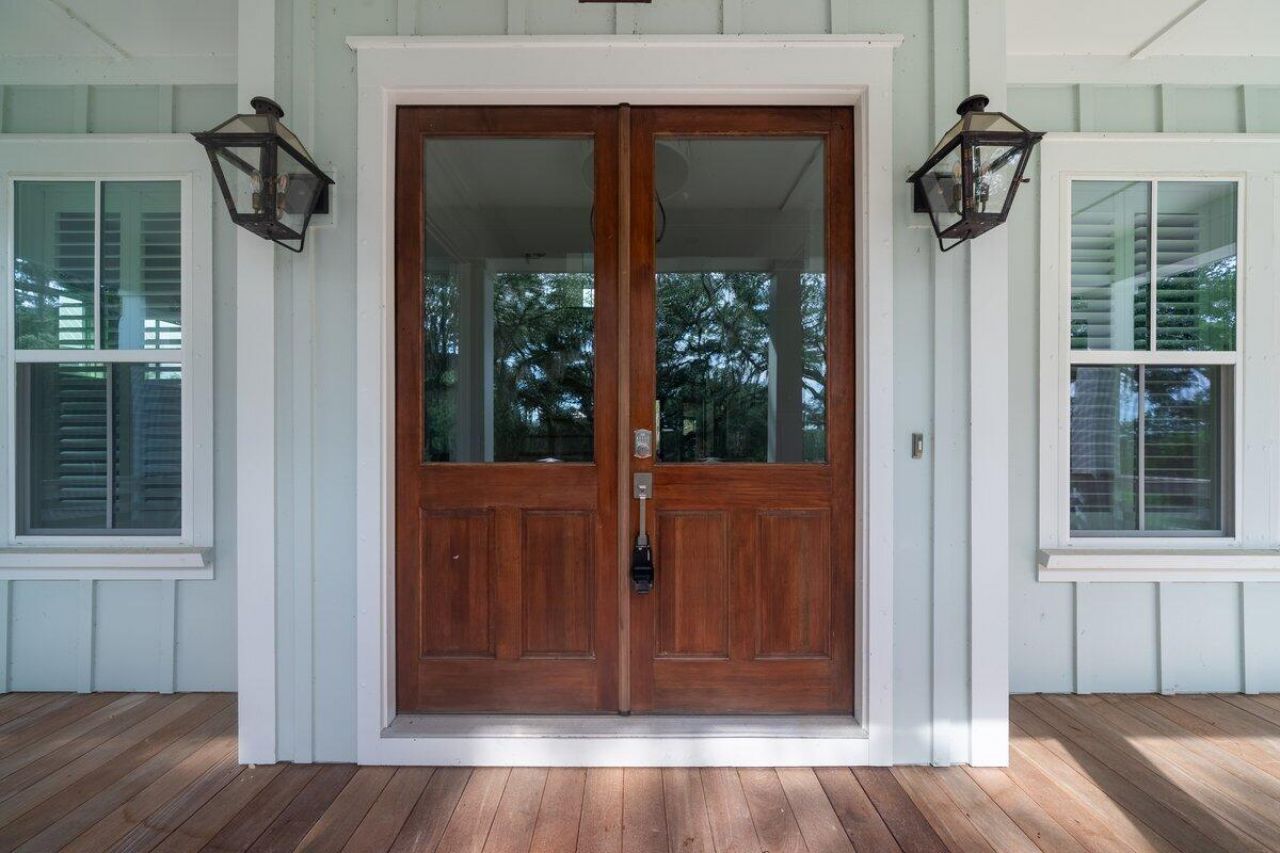 1705 Ancient Oaks Lane Photo 9