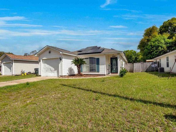 2016 Sequoia Cir, Pensacola, FL 32526