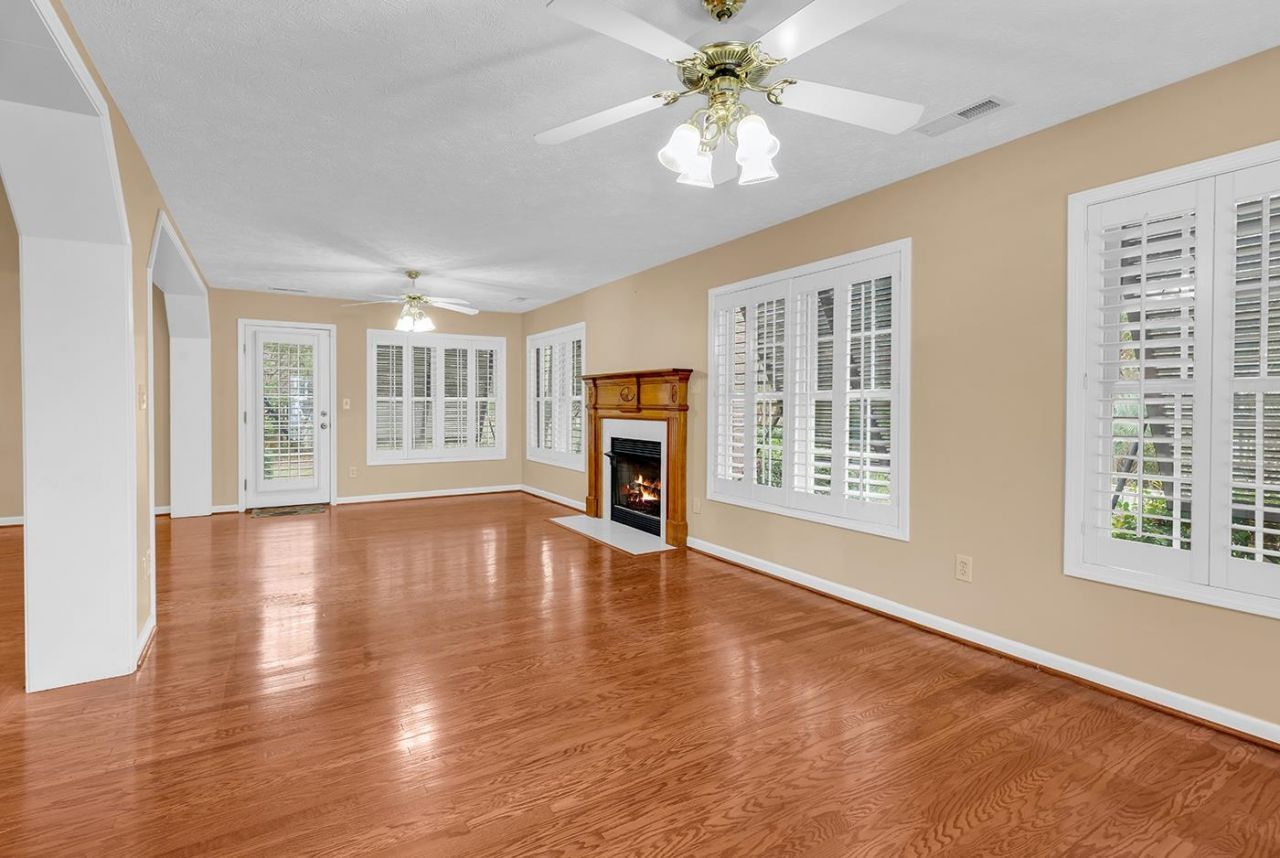 598 Rum Gully Rd. Photo 11